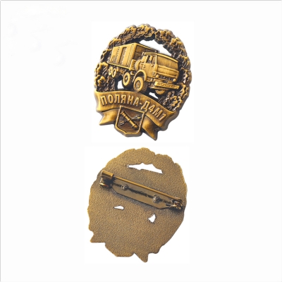 Antique gold 3D pin badges with safety pins