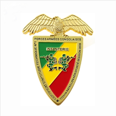Golden soft enamel badge manufacturer