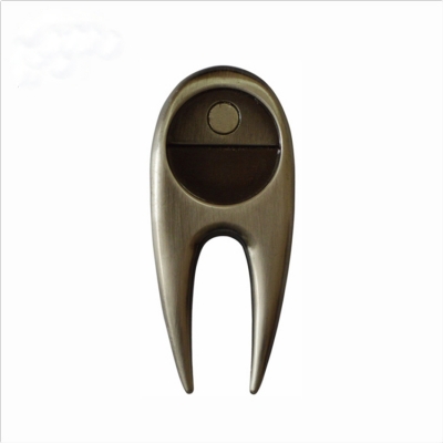 Golf divot tool with ball marker